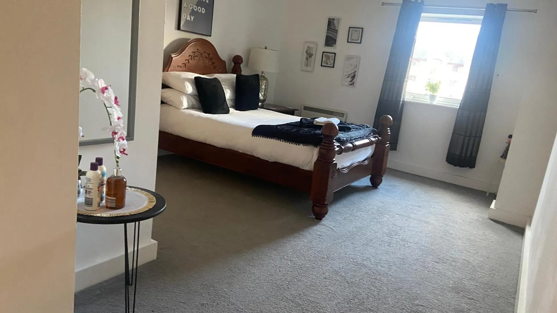 2 Bedroom Near Ocean Village Marina Port Apartment Southampton United Kingdom